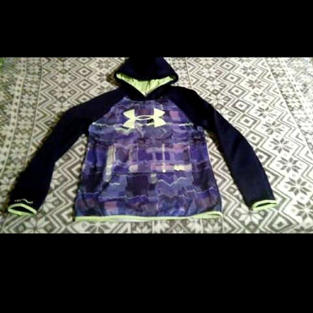 NWOT Under Armour Lightweight Active Hoodie